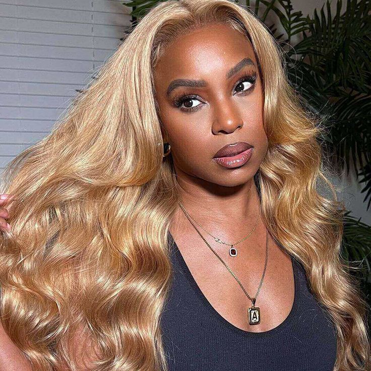 (Super Deal)Megalook Youtuber Same Hair 210% Density #27 Honey Blonde Color Wig HD Lace Transparent Lace Front Wig